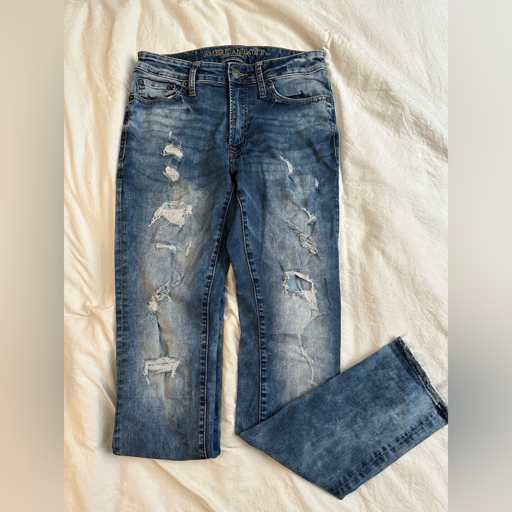 AE Distressed Denim. Size 29x32